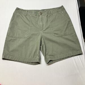 L.L. Bean Favorite Fit Army Green Chino Cargo Shorts Womens Plus Size 16